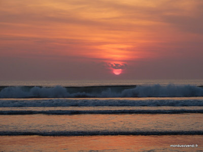 COUCHER DE SOLEIL A KUTA